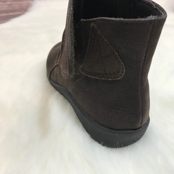 Clarks Brown Sillian Chell Booties - Picture 4 of 8